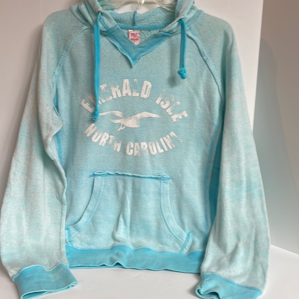 MV Sport light weight raw hem V-neck hooded emerald isle sweatshirt size large